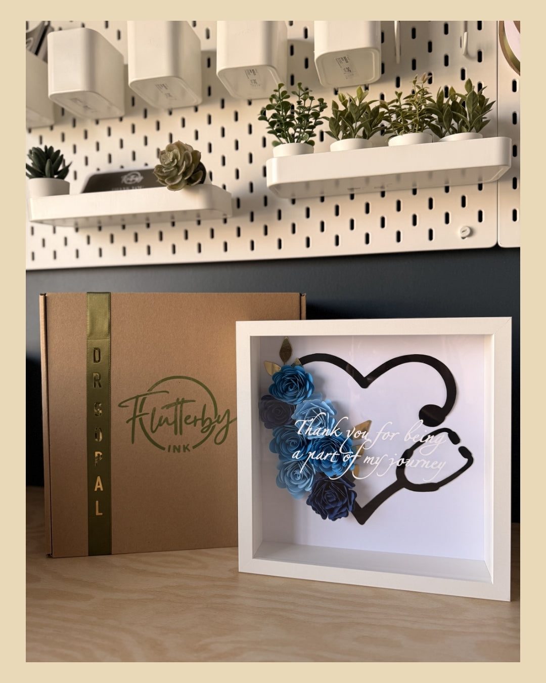 Stethoscope Flower Frame - 25x25cm