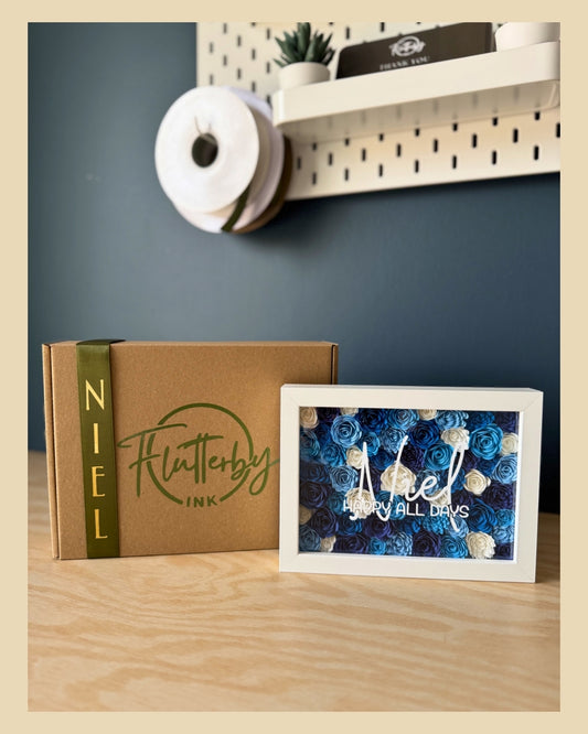 Shades of Blue & White Flower Frame - 13x18cm