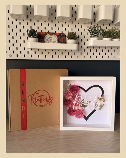 Half Heart Flower Frame - 25x25cm
